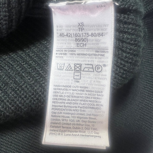 Banana Republic 100% Merino Wool dress - Picture 9 of 10